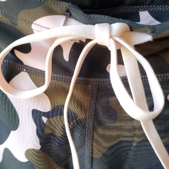 The Upside Green and Black Leggings with Camouflage Pattern - Picture 5 of 8